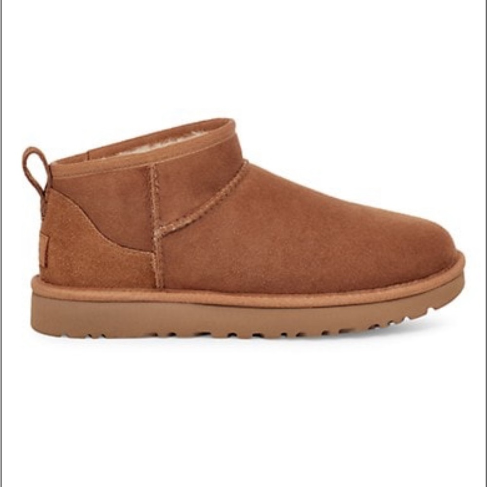 NWT Ugg Classic Ultra Mini Sheepskin Ankle Boots